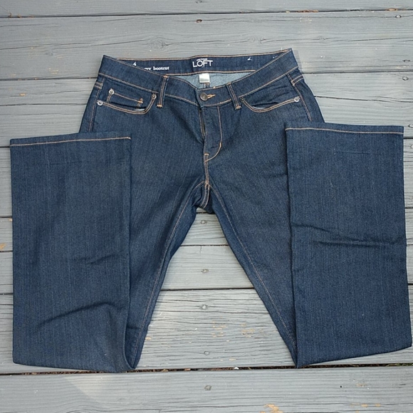 Zara Denim - Size 4 curvy bootcut LOFT Jeans💚